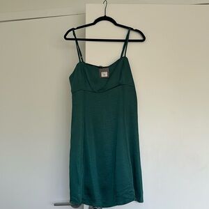 NWT Hunter Green Silky Flair dress- L